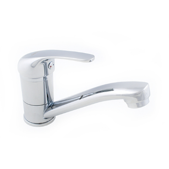 Fotografia e Rubineti lavaman me nje dore MARY 2 tuba tub i shkurt 35mm.